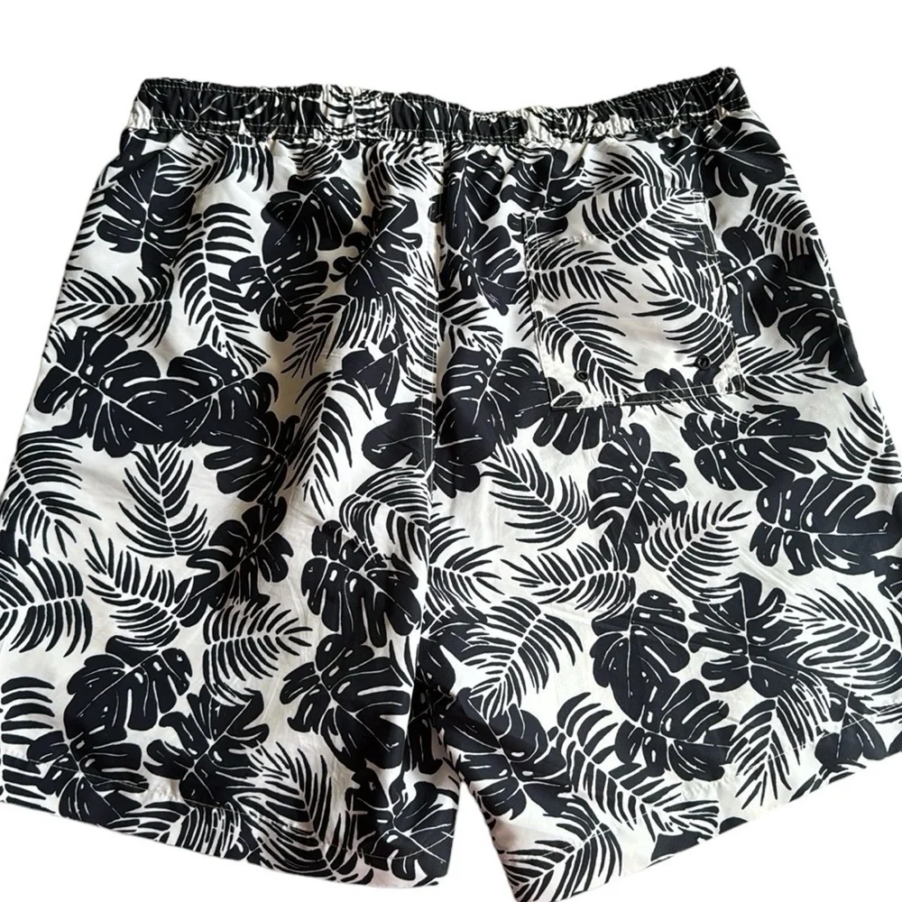 Michael Kors Tropical Hawaiian Print Swim Trunks Navy size Large 7”